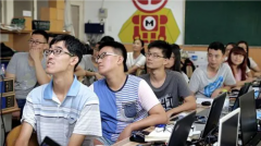 前在教育科技人才领域中还存在一些必须突破的